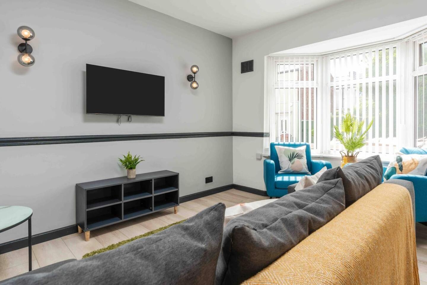 3-Bed Scouse House Near Anfield & Goodison Villa Liverpool Exterior photo