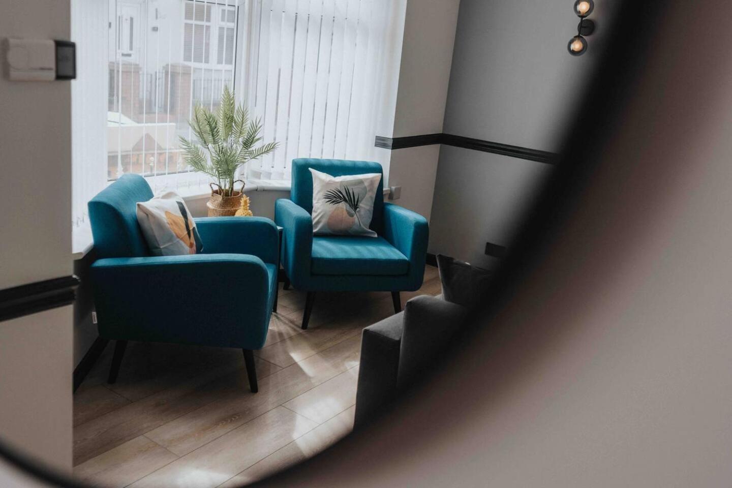 3-Bed Scouse House Near Anfield & Goodison Villa Liverpool Exterior photo